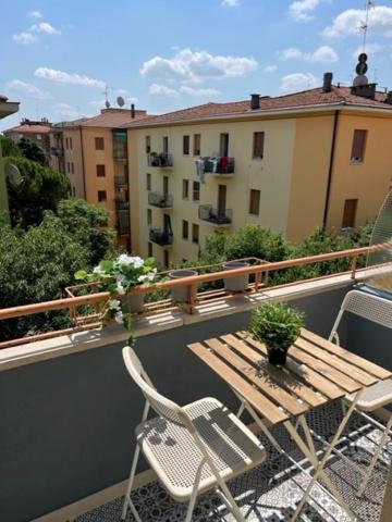Puccini Apartment Modena Exteriör bild